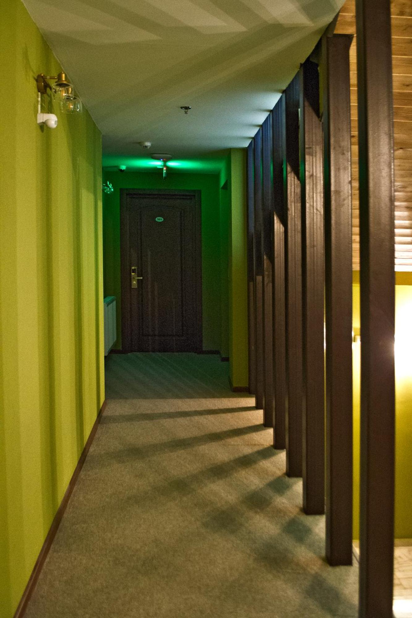 Green Inn Hotel Тбилиси Экстерьер фото