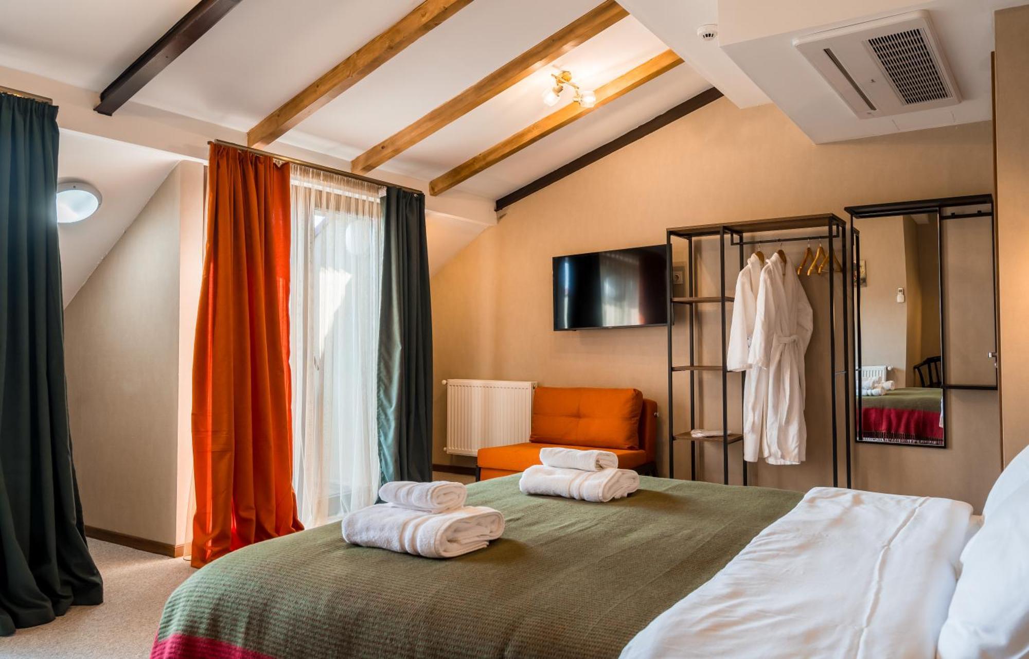 Green Inn Hotel Тбилиси Экстерьер фото