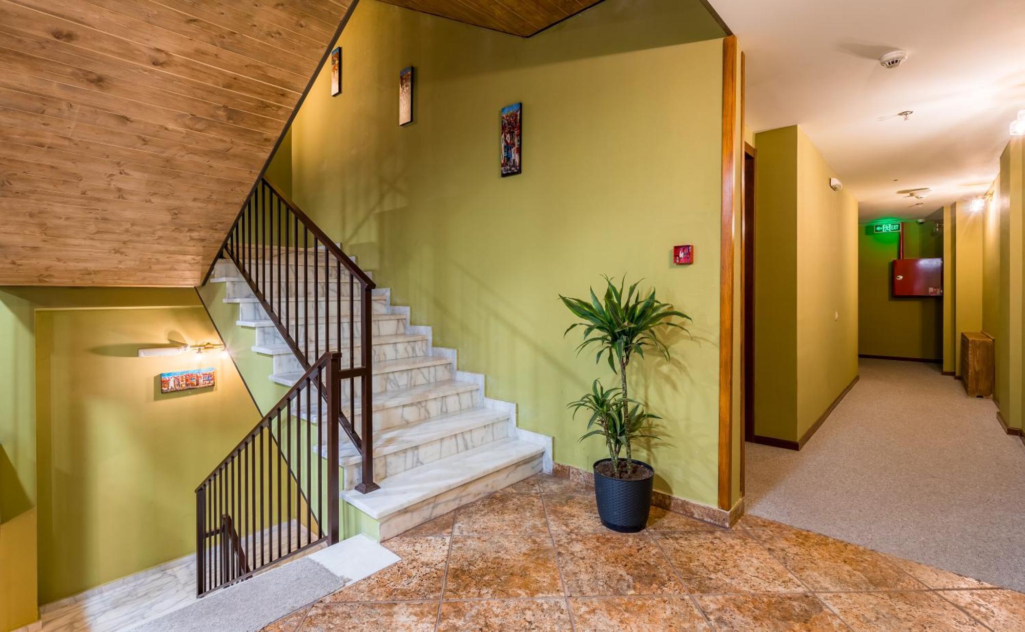 Green Inn Hotel Тбилиси Экстерьер фото