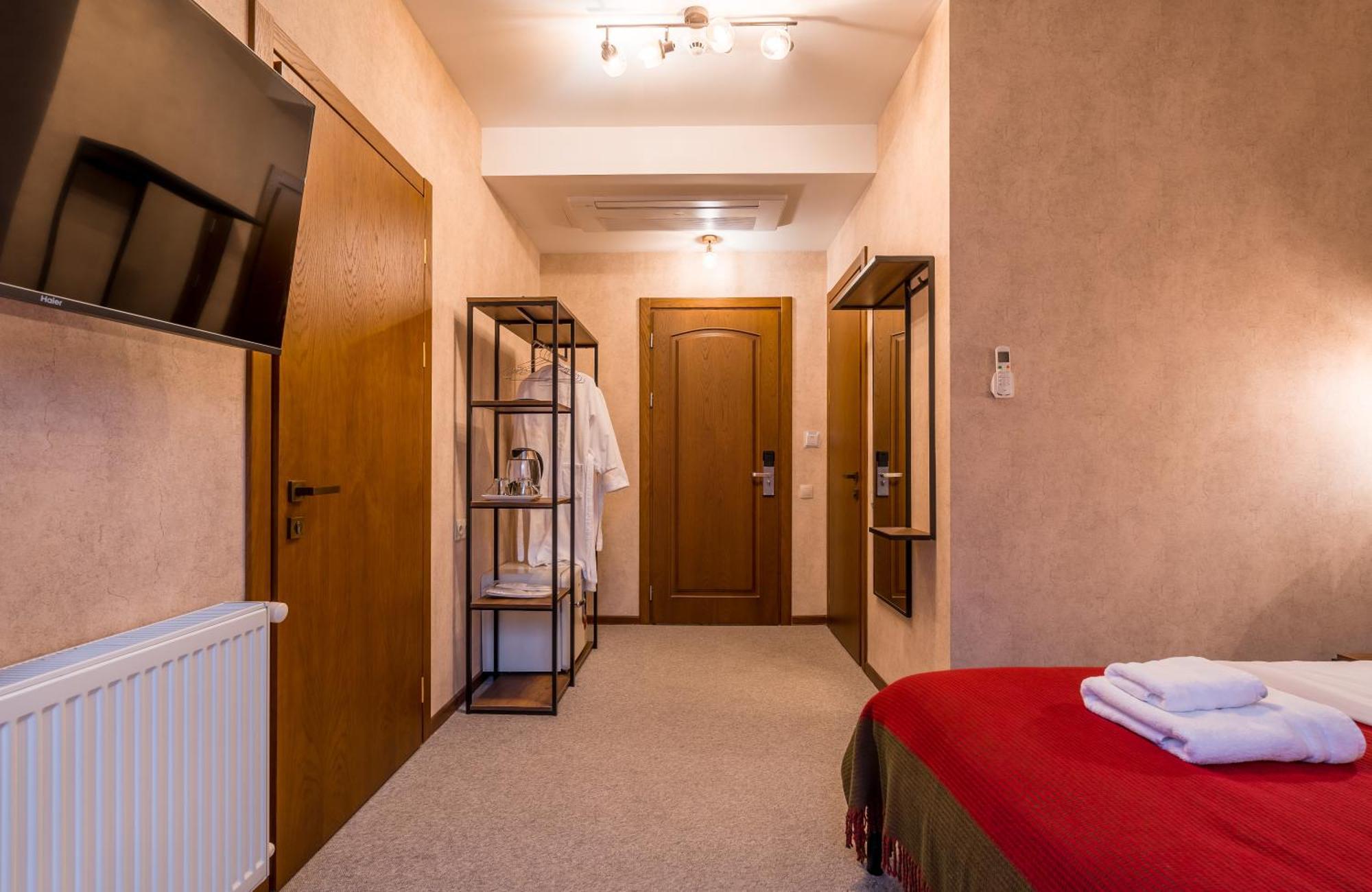Green Inn Hotel Тбилиси Экстерьер фото