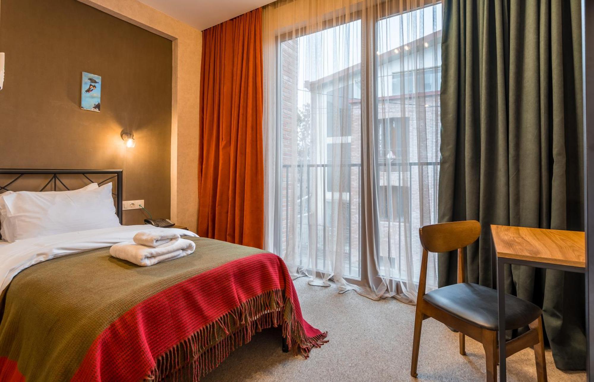Green Inn Hotel Тбилиси Экстерьер фото
