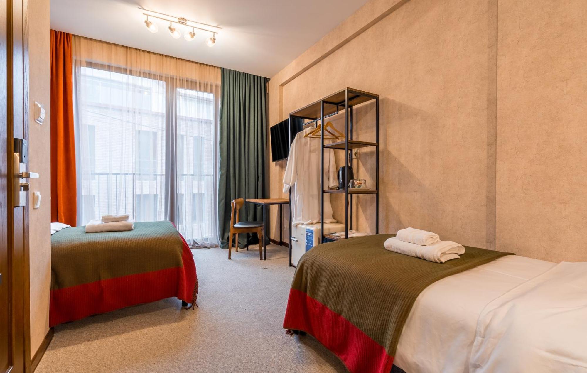 Green Inn Hotel Тбилиси Экстерьер фото