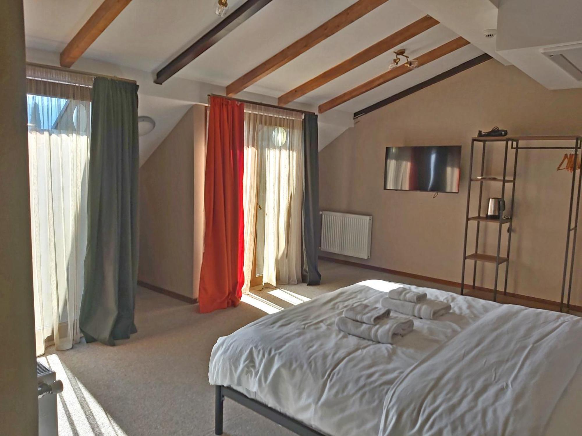 Green Inn Hotel Тбилиси Экстерьер фото