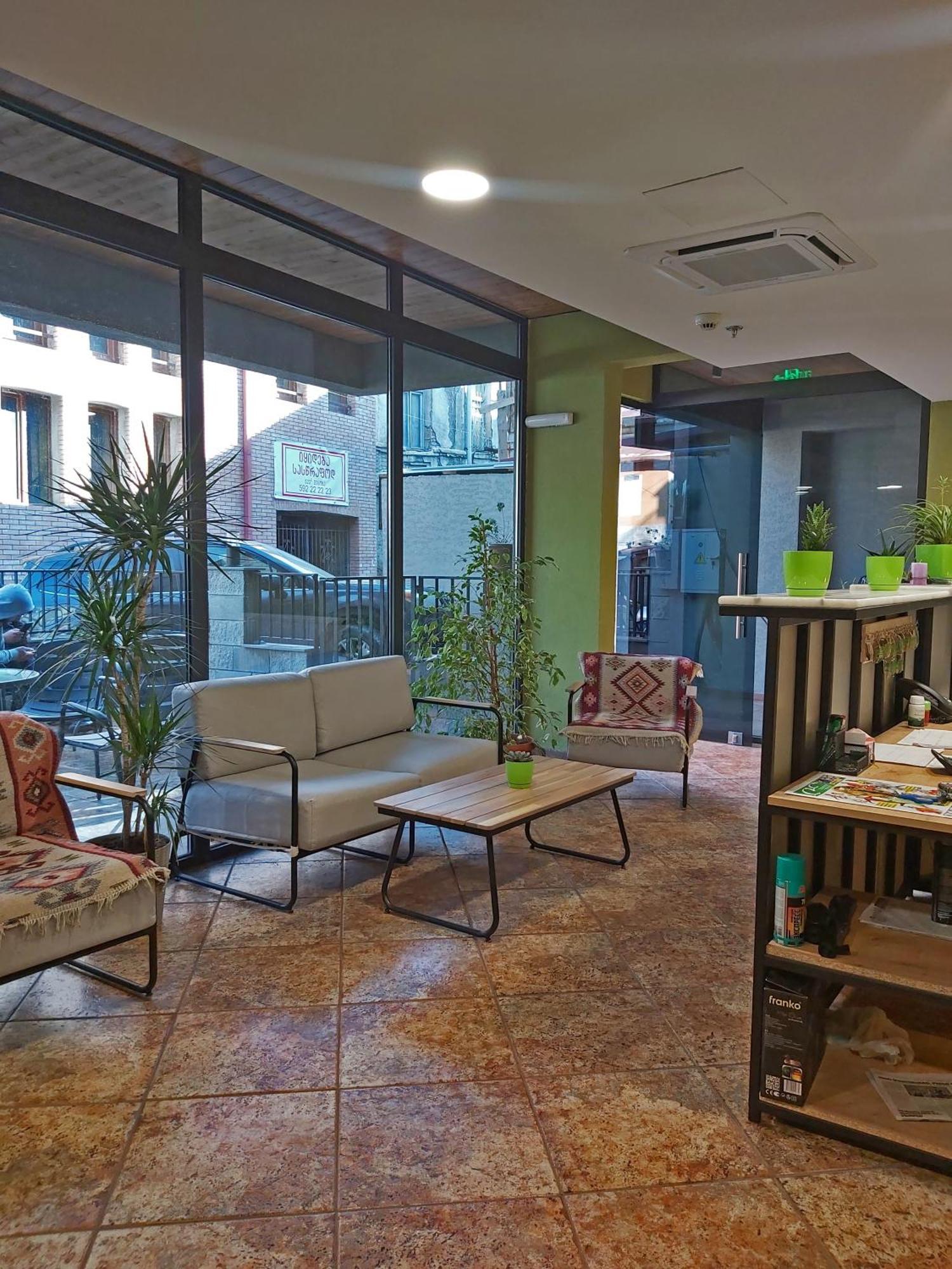Green Inn Hotel Тбилиси Экстерьер фото